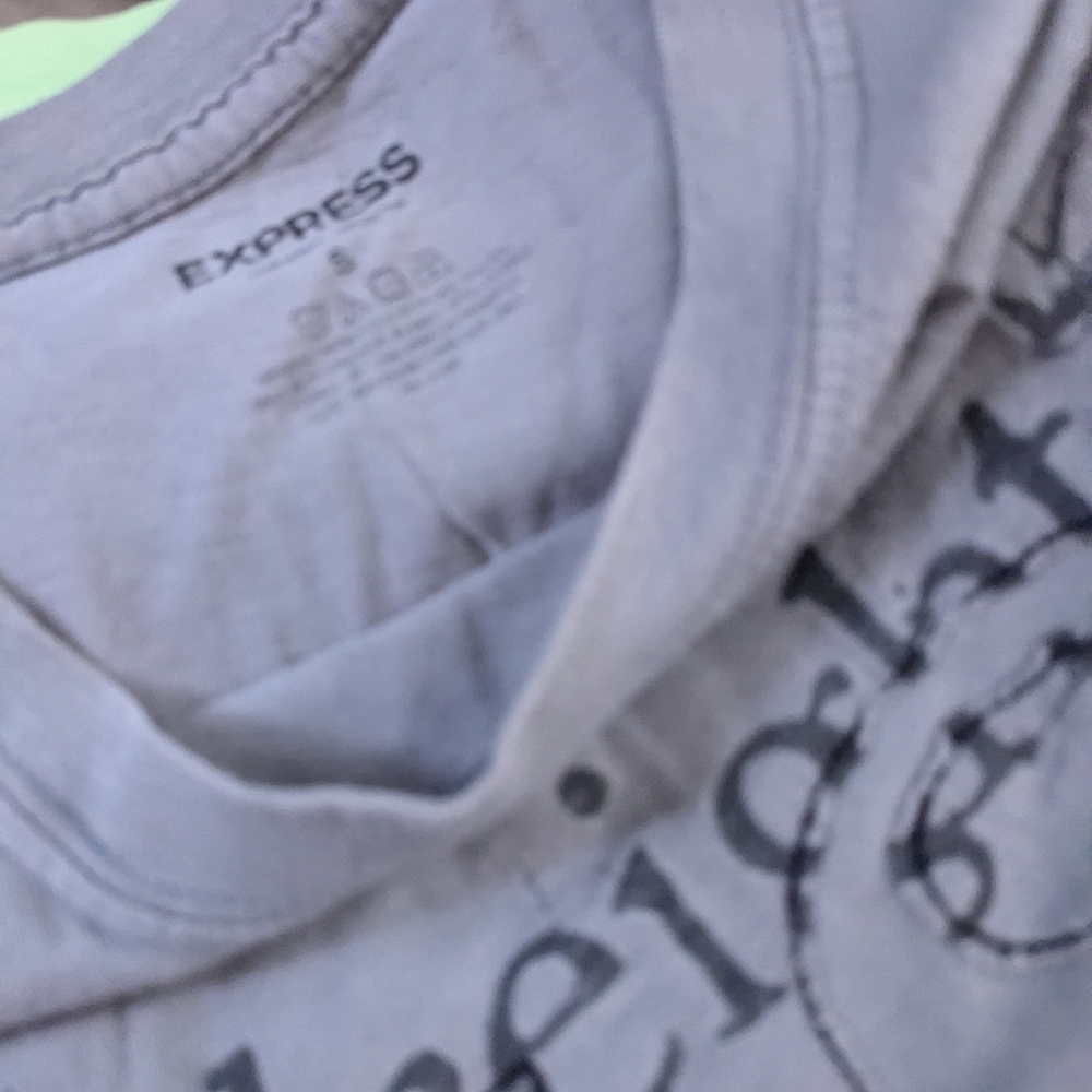 T-shirts - Picture 7 of 9